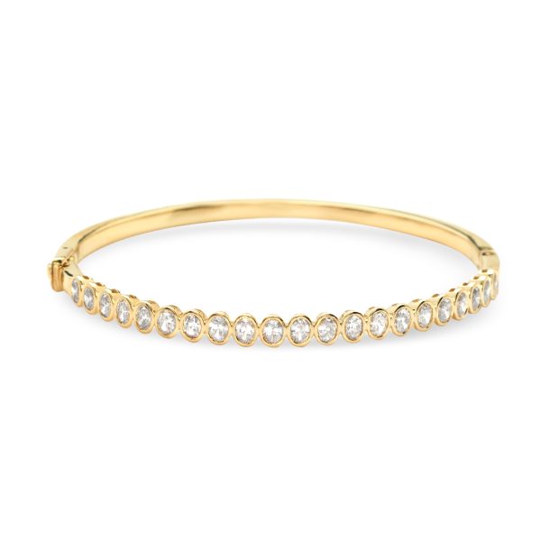 14KY 2.00CTW OVAL DIAMOND SINGLE ROW BANGLE