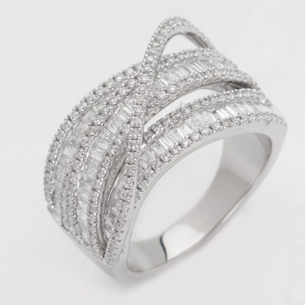 14KW 1.85CTW DESIGNER BAGUETTE DIAMOND BAND