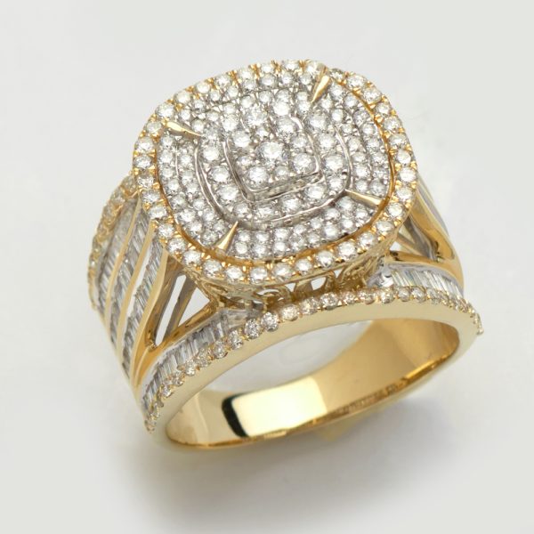 14KY 2.25CTW DIAMOND SQUARE CLUSTER RING