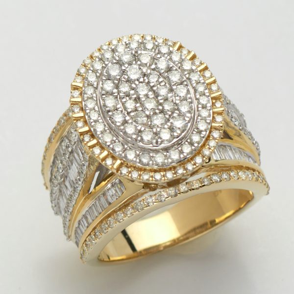 14KY 2.50CTW DIAMOND OVAL CLUSTER RING