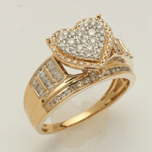 14KY 0.75CTW DIAMOND HEART CLUSTER RING