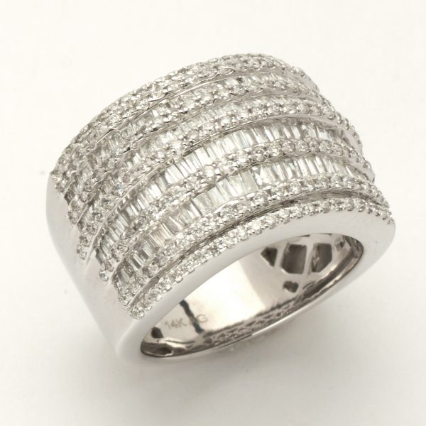 14KW 1.90CTW DESIGNER BAGUETTE & ROUND DIAMOND