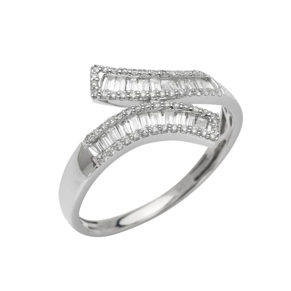 14KW 0.35CTW BUGUETTE DIAMOND LADIES RING