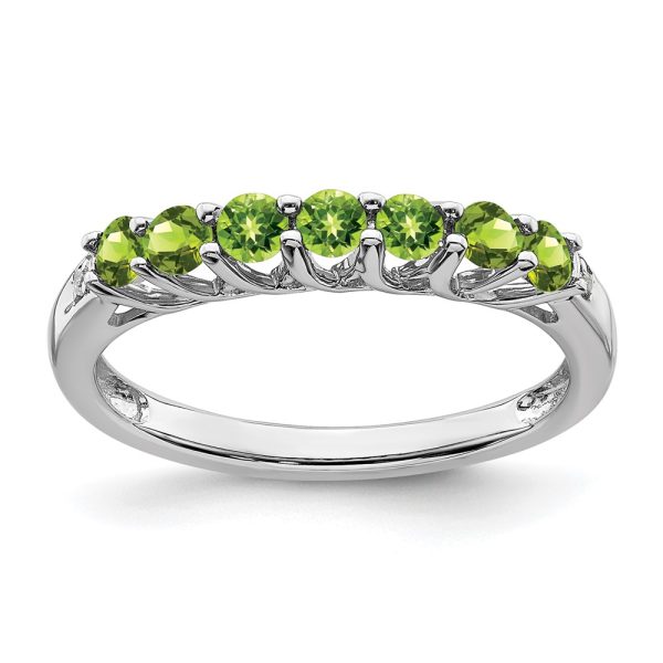 14k White Gold Peridot and Diamond 7-stone Ring
