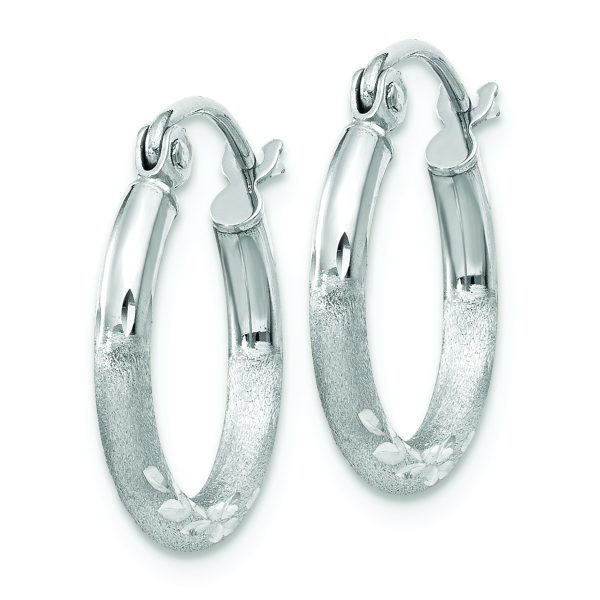 14k White Gold Satin and Diamond-cut 2mm Round Hoop Earrings - Image 2