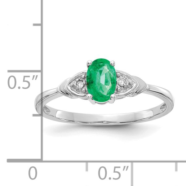 14k White Gold Emerald and Diamond Ring - Image 3