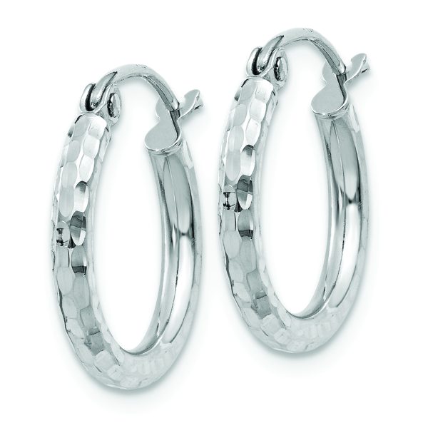 14k White Gold Diamond-cut 2mm Round Tube Hoop Earrings - Image 2