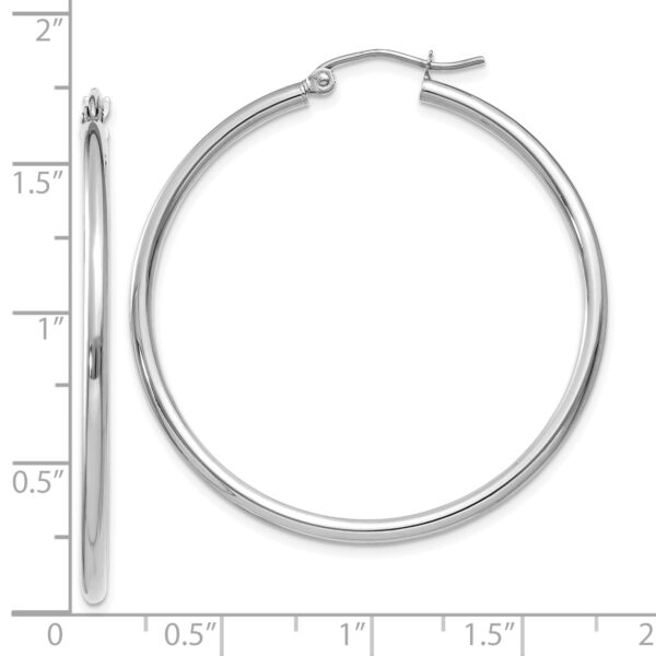 10K White Gold Polished 2mm Tube Hoop Earrings - Image 3
