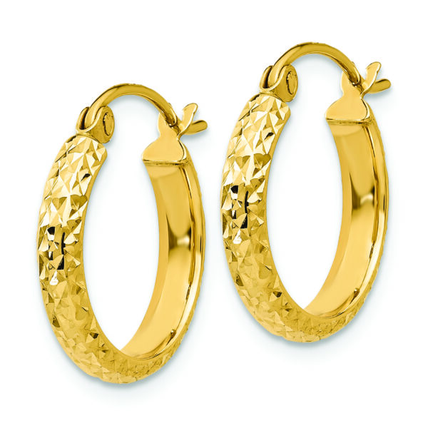 14K Diamond-cut 2.8x15mm Hollow Hoop Earrings - Image 2