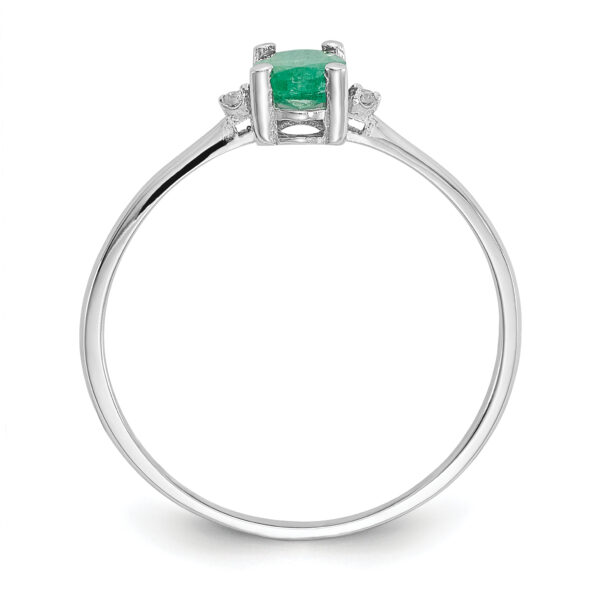 14k White Gold Diamond & Emerald Birthstone Ring - Image 2