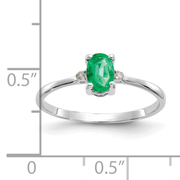 14k White Gold Diamond & Emerald Birthstone Ring - Image 3